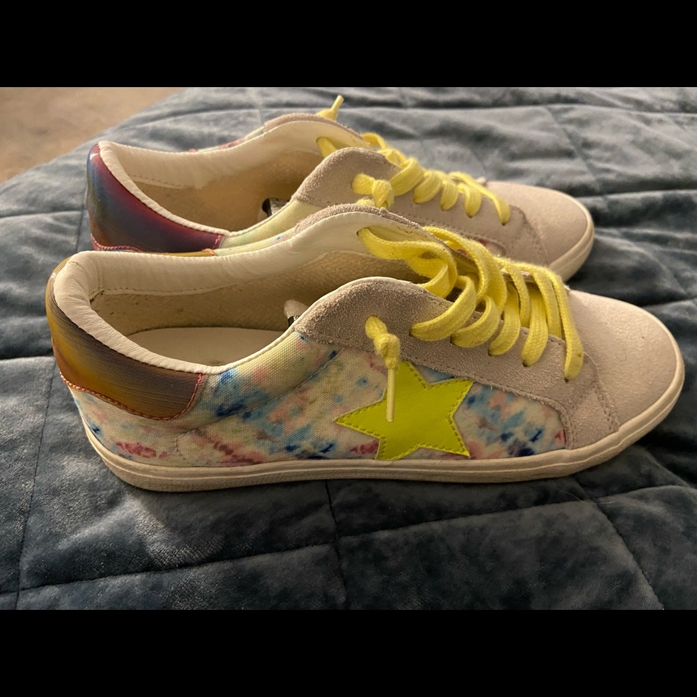 Vintage Havana tie-dye sneakers - worn once! Great condition!